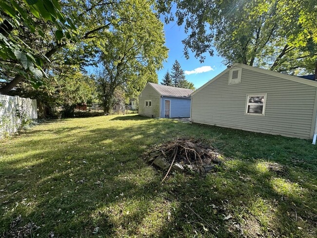 Photo - 1922 W Washington- Single Family Home
