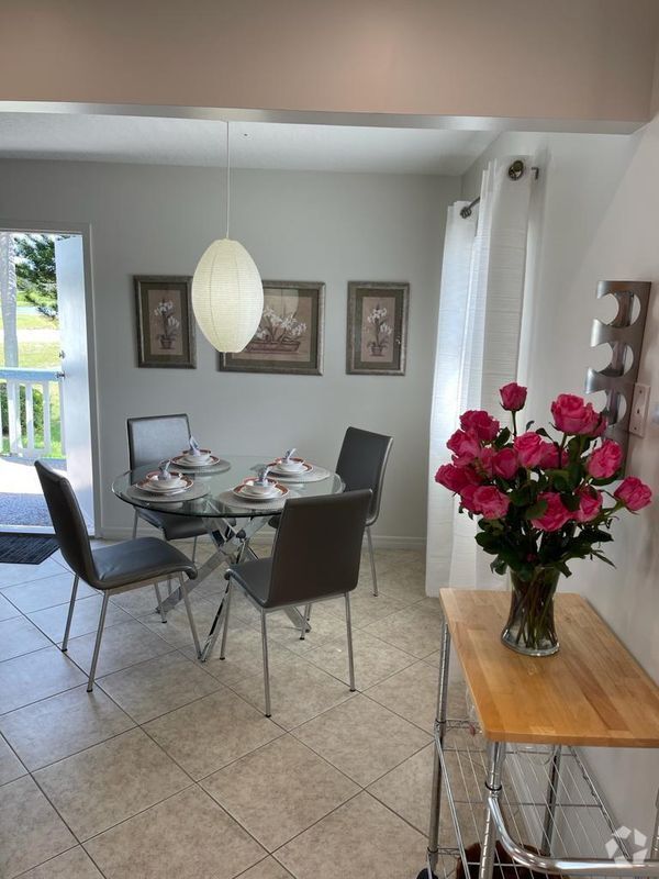 Building Photo - 148 Tuscany B Rental
