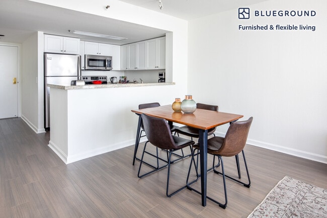 Photo - 2 Townsend St Unit FL8-ID394