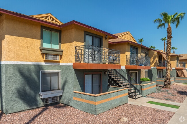 Photo - Country Creek Apartments