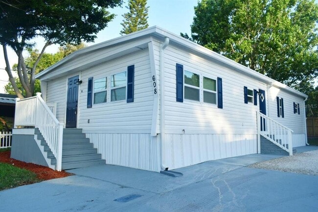 Building Photo - 608 River Village Dr Rental