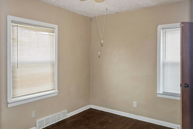 Photo - 1631 Avalon Rd