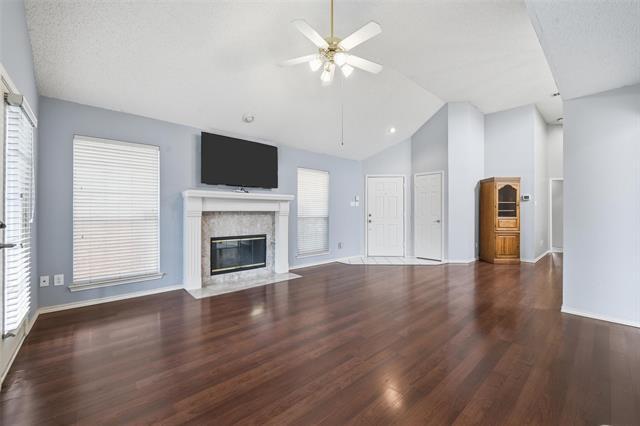 Photo - 934 Highgate Dr