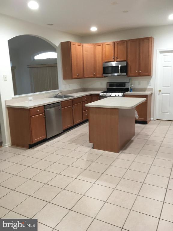 732 Galleria Dr House House Rental in Monroe, NJ