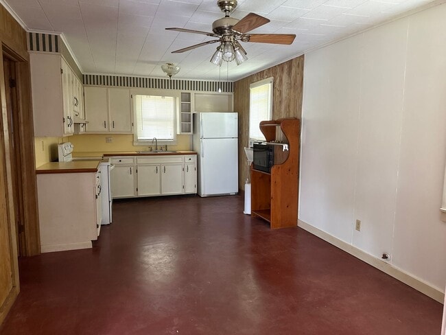 711 S Manx Alley Unit 711 Manx Alley Apt A