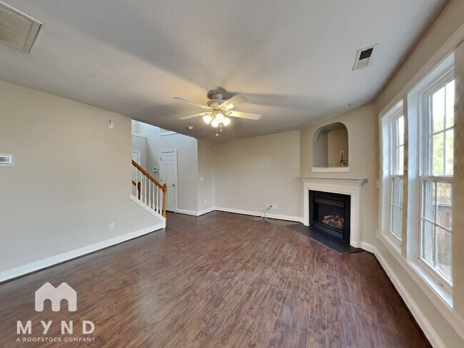 Photo - 112 Tyler Gate Ln