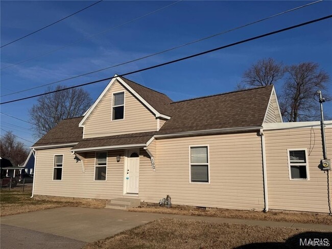 Photo - 102 Karl Pl