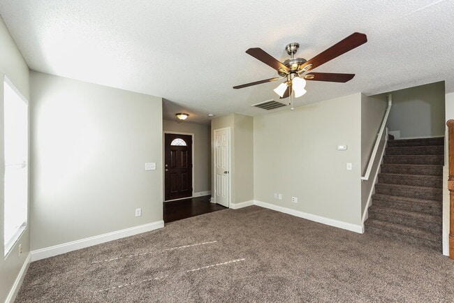 Photo - 6542 Guard Hill Dr