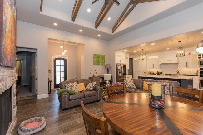 Photo - 6300 Carroll Gdns