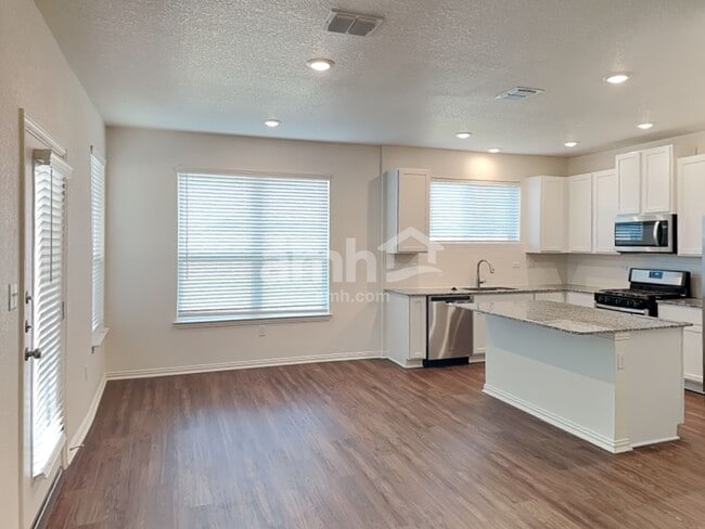332 Aspen Waters