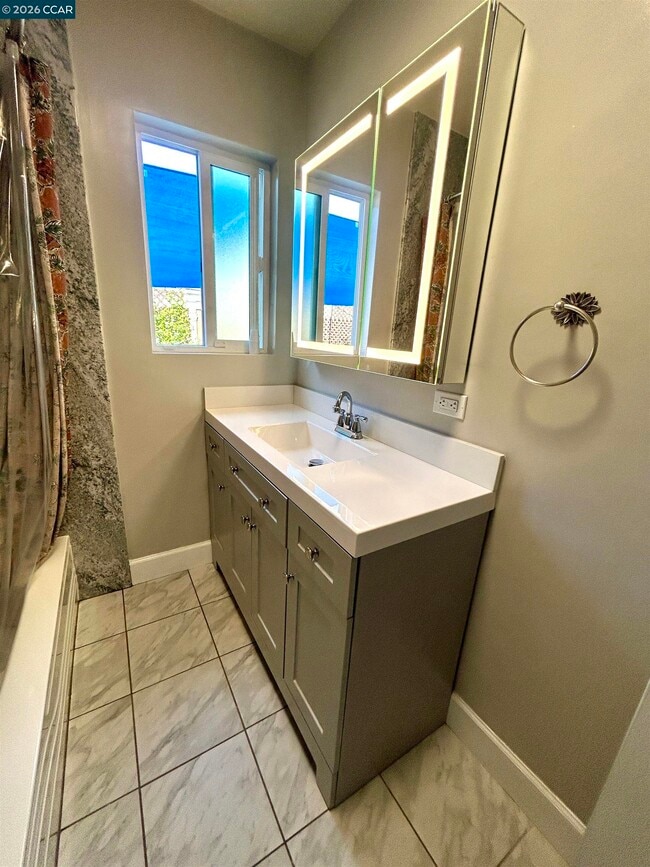 Photo - 356 Frederic Ave