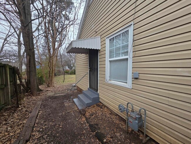 Photo - 3458 Radford Rd