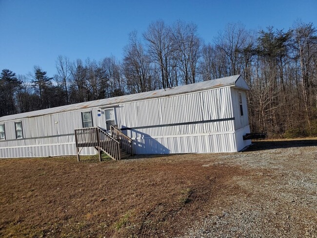 Building Photo - Ready to move in
