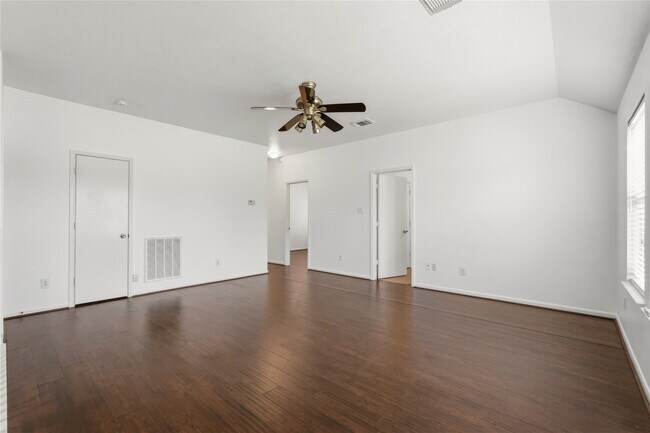 Photo - 15106 Turphin Way