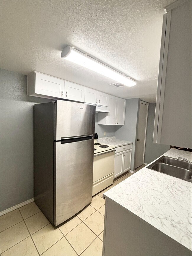 Photo - 12309 Ormandy St