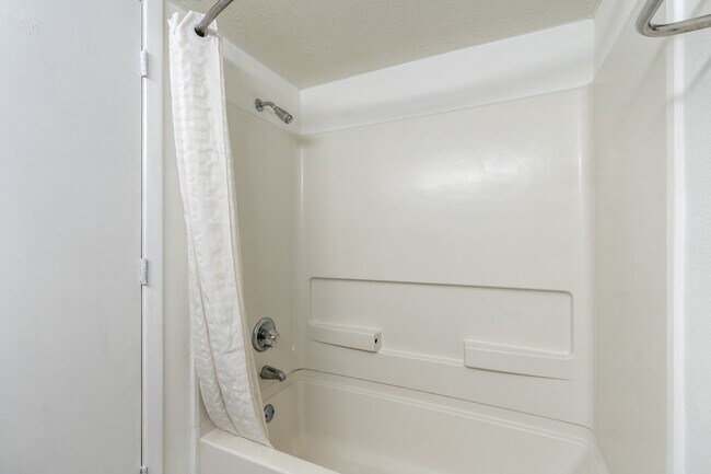 Photo - 5400 N Ocean Blvd Unit 202