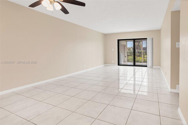Photo - 9370 SW 8th St Unit 222