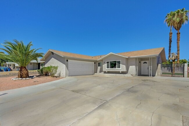 4382 E Del Santos Dr