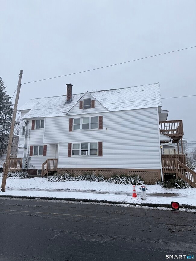 Photo - 341 Center St Unit 3