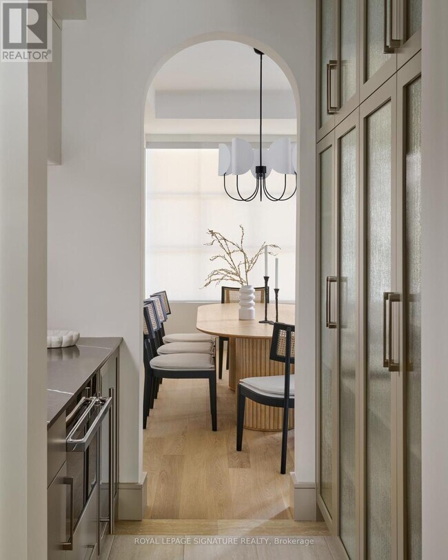 Photo - 82 Gough Ave