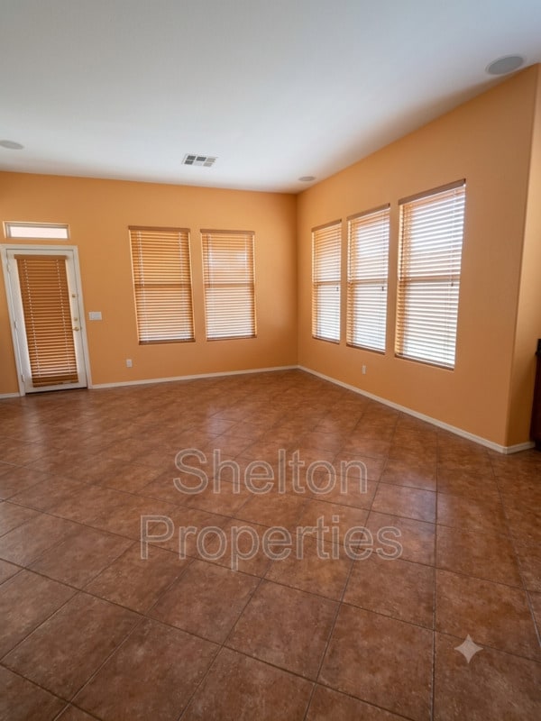 Photo - 15192 W Columbine Dr