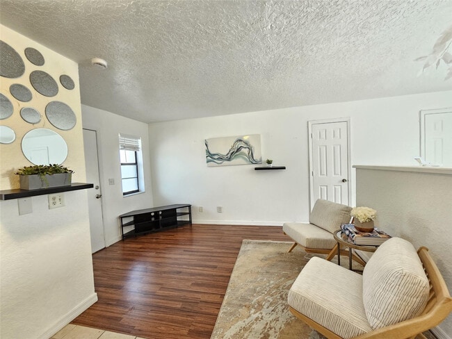 Photo - 1021 SE Monterey Rd Unidad 1-39