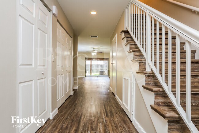 Photo - 9195 NW 44th Ct