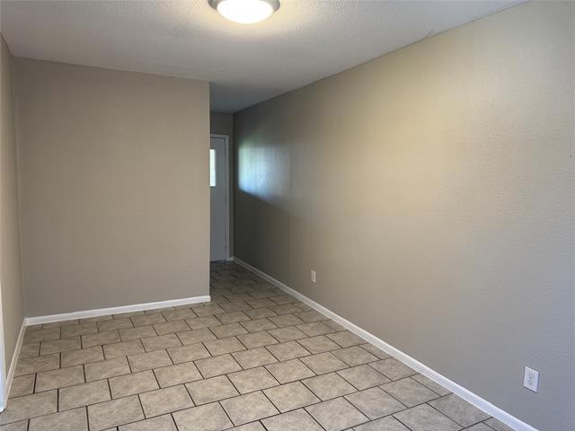 Photo - 304 Burgett St