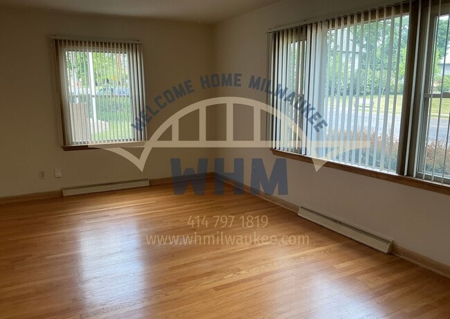 Photo - 7313 Harwood Ave