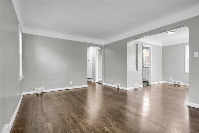 Photo - 11577 Somerset Ave