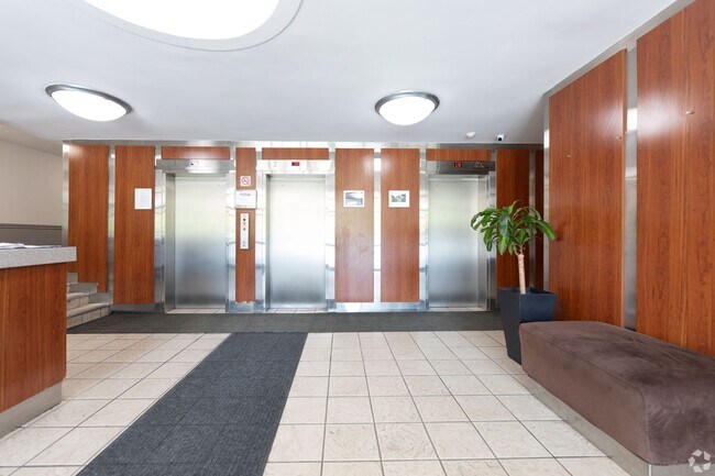 Photo - 230 Oak St Unit 1007