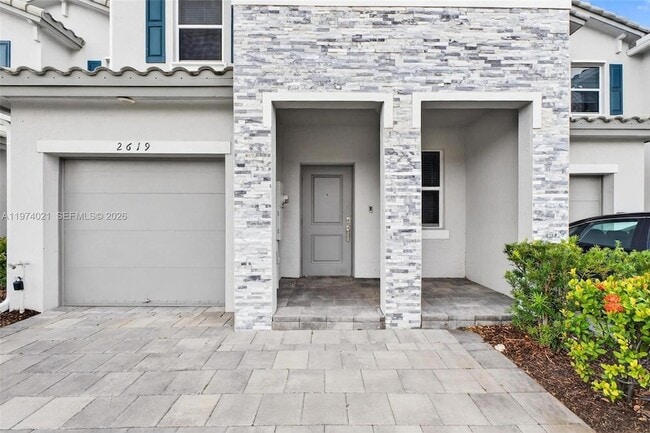 Photo - 2619 SE 11th St