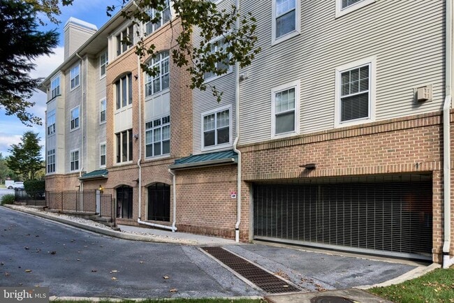 Photo - 2115 Ganton Green Unit G-311