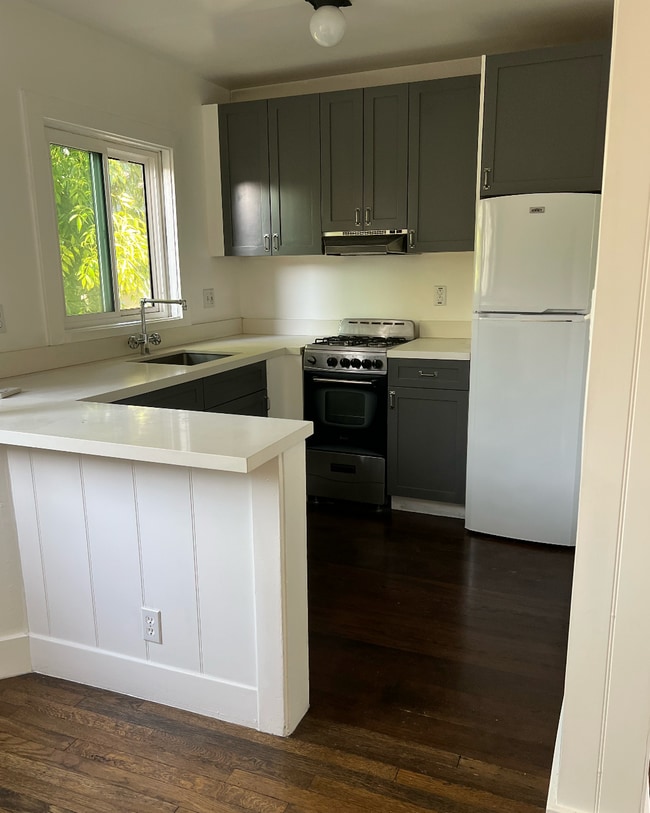 Building Photo - 409 Wheeling Way Unit 409