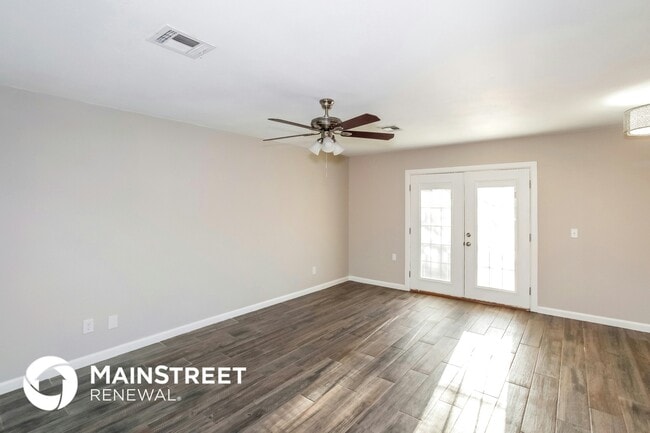 Building Photo - 8917 S Hillcrest Dr Rental