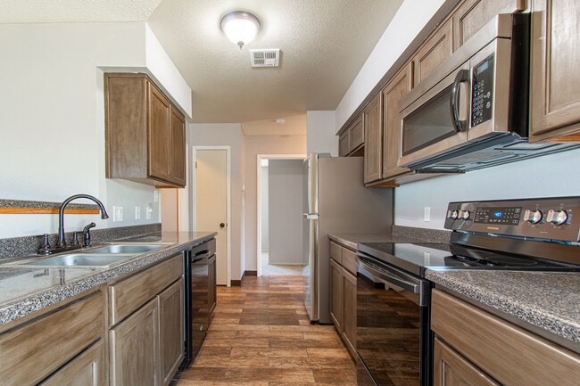 Kitchen - 3814 S Laura Way