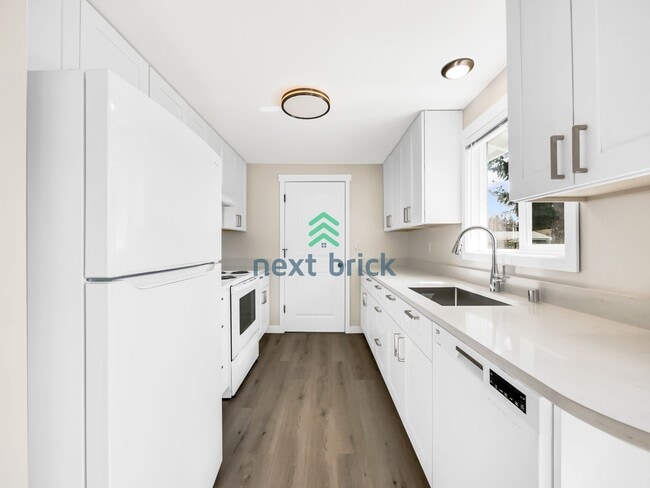 Photo - Beautiful 3 beds, 1 bath Single Family Home is available for Rent in Renton!