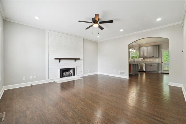 Photo - 425 Hearthstone Way
