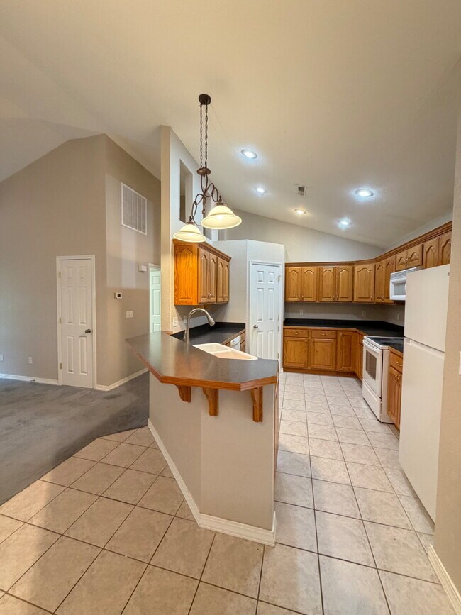 Photo - "Charming 3-Bedroom Summerbrooke home with 2 Full Baths with Fenced in, flat back yard”