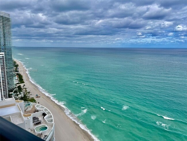 Building Photo - 18555 Collins Ave Unit 3705 Rental