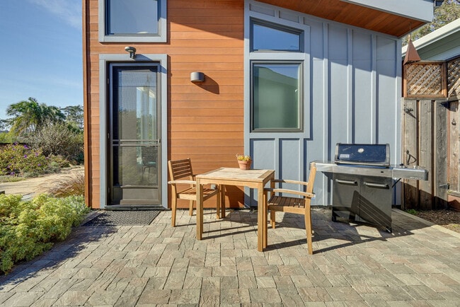 Photo - 157 Ave Portola Unidad SI ID1546001P