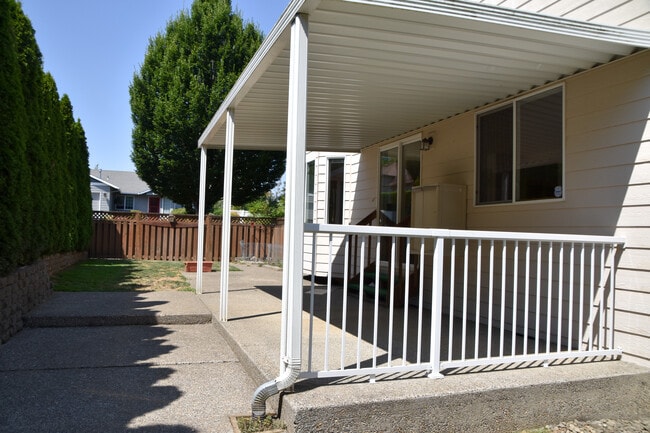 Photo - 5126 SE 16th Dr