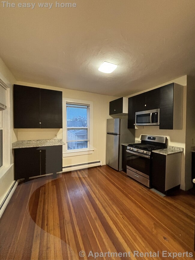 Photo - 66 Pleasant St Unidad #3