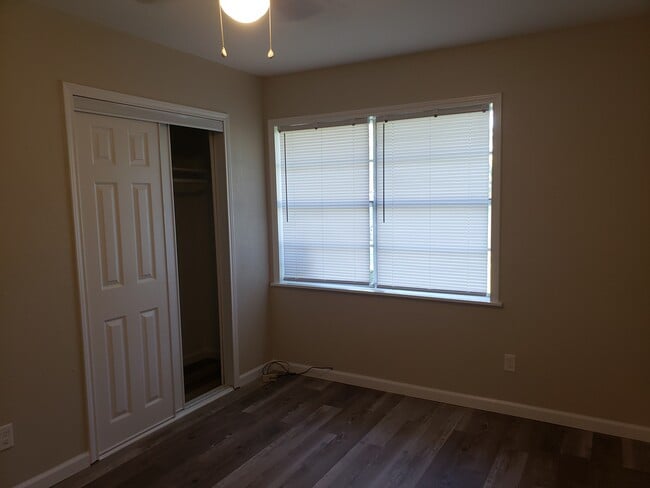 Photo - 805 Lamar St