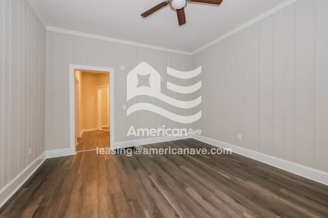 Photo - 1003 2nd Ave