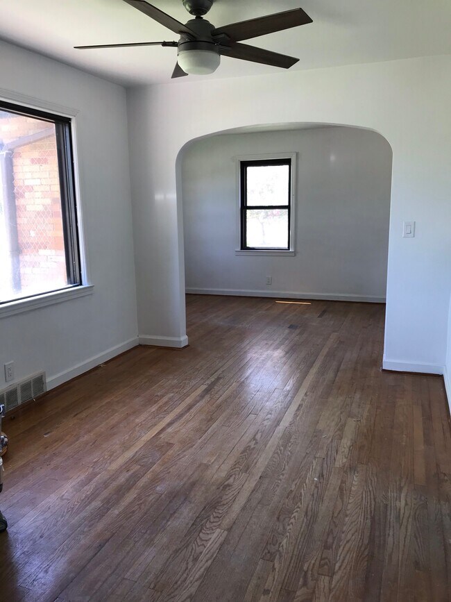 Photo - 1236 e drexel ave