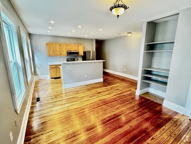 Building Photo - 33 Adamson St Unit #1 Rental