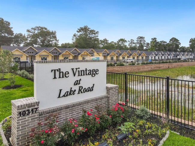 Photo - 10317 Lake Rd Unidad 12D