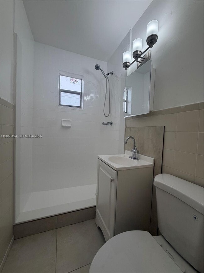 Photo - 10518 NW 30th Ave Unidad 1