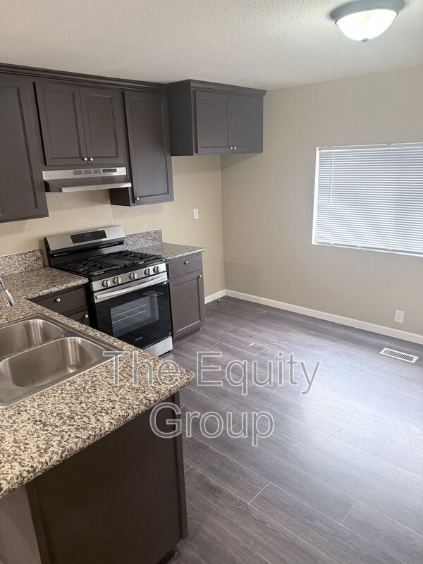 Photo - 19014 Ave 146